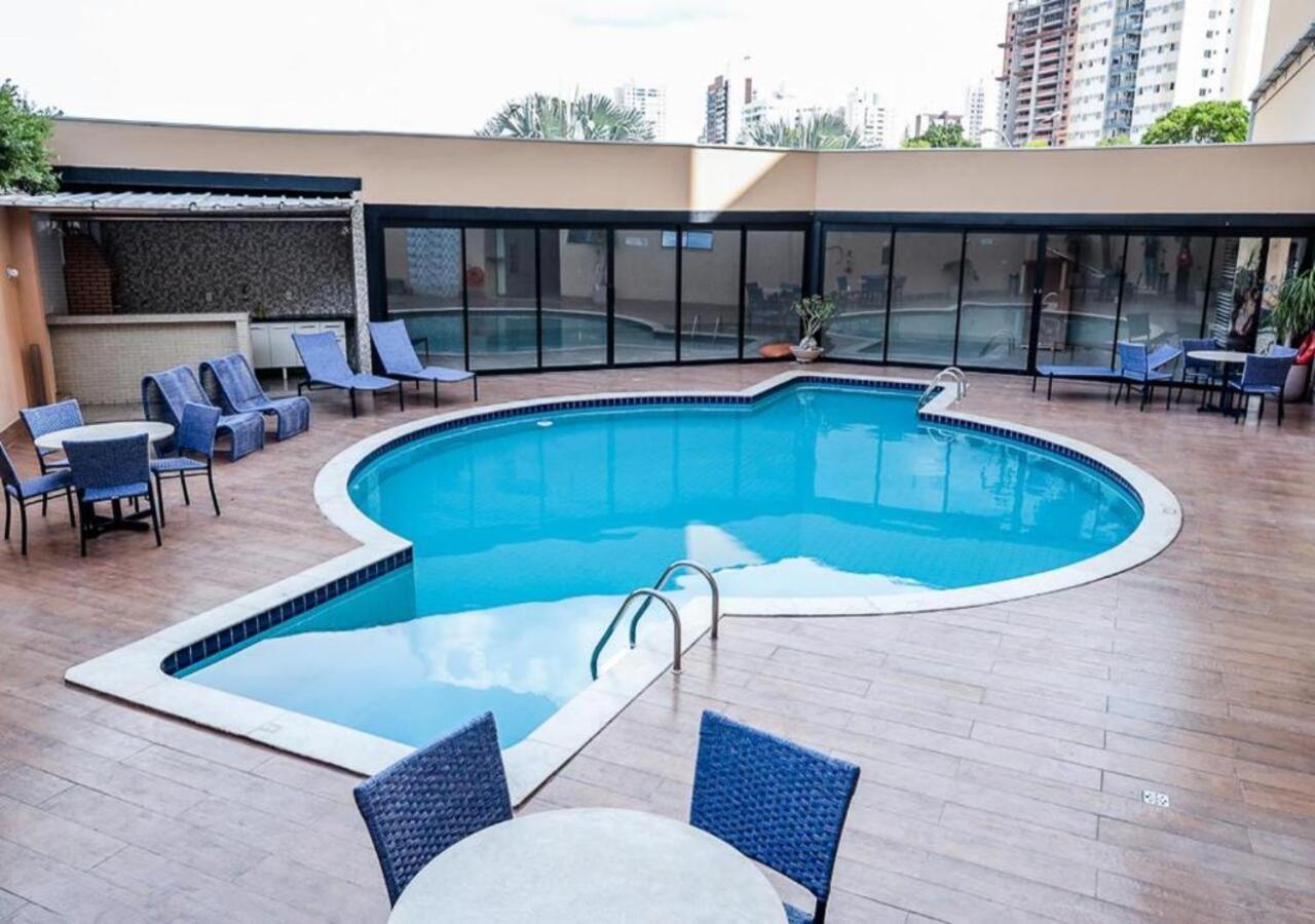ฮอลิเดย์ อินน์ เอ็กซ์เพรส กูยาบา ภายนอก รูปภาพ Swimming pool